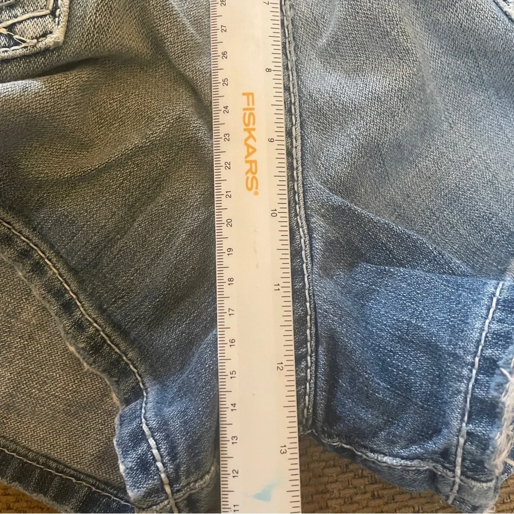 BKE Light Blue Stella Jean Shorts Low Rise Distressed Size 30 Waist - Picture 12 of 13